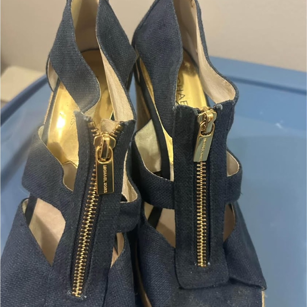 Michael Kors Dark Blue and Gold Heels